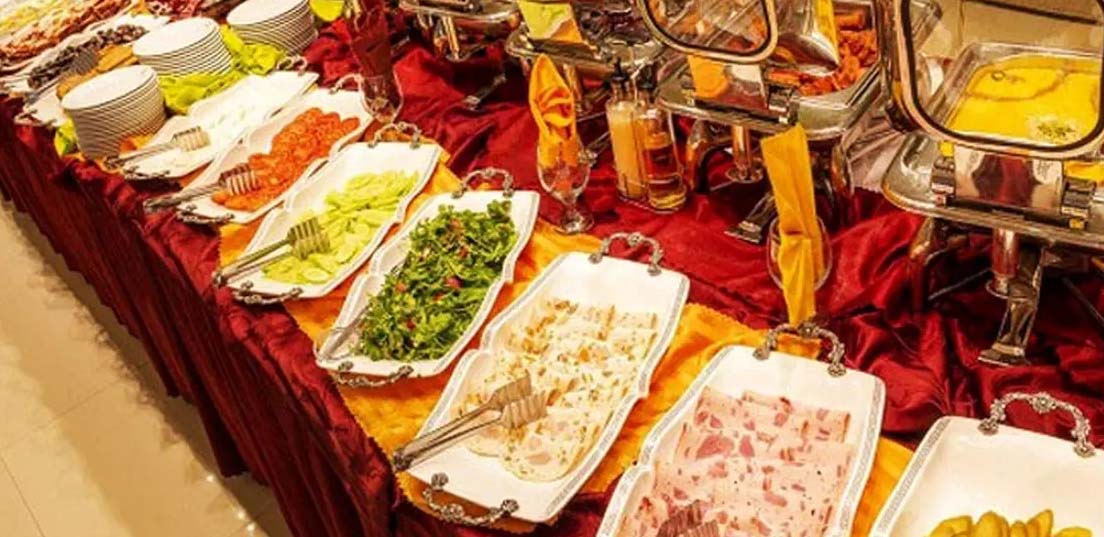 تغذیه سالم و مطمئن در سفر مشهد